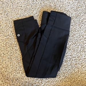 Lululemon Black Cropped Leggings w/ Pockets and Zipper Pouch Size 4